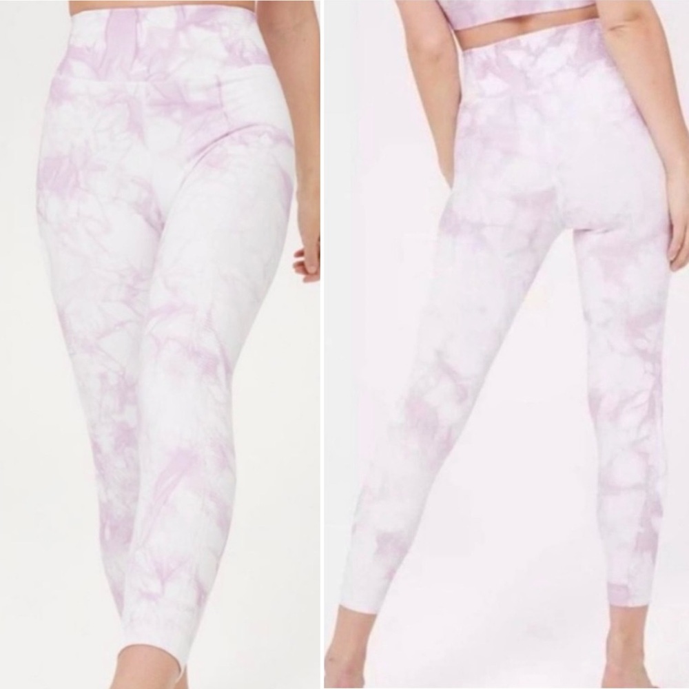 Aerie Offline Tie Dye Marble Print Seamless Leggings Purple White Size Med NWOT